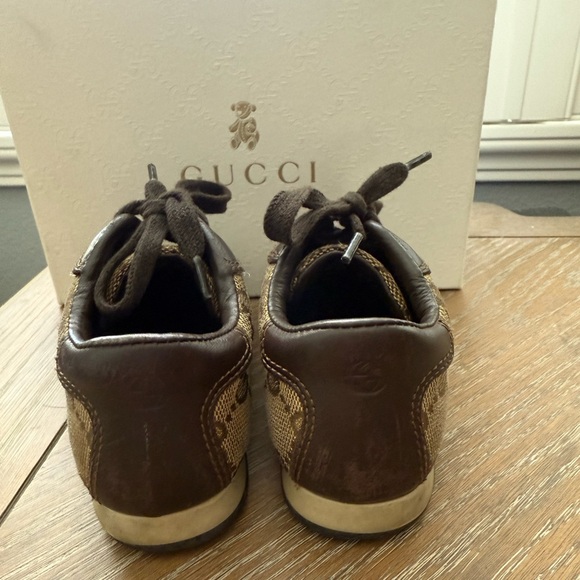 AUTHENTIC Gucci kid’s shoes - Picture 5 of 10